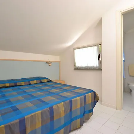 Apartment Spacious Flat For Groups With Balcony