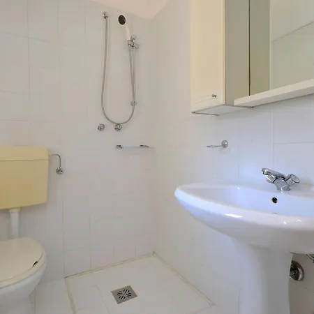 Apartment Spacious Flat For Groups With Balcony Lignano Sabbiadoro